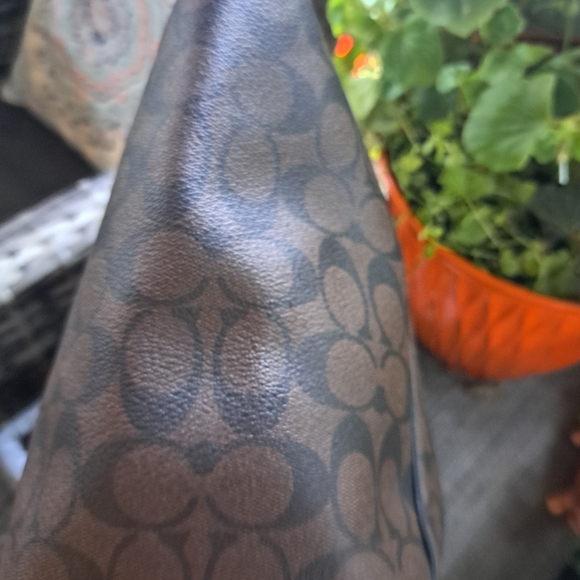 🎁 NEW COACH AVA SIGNATURE Shoulder Bag with Gold Chains/Hardware - Picture 10 of 14